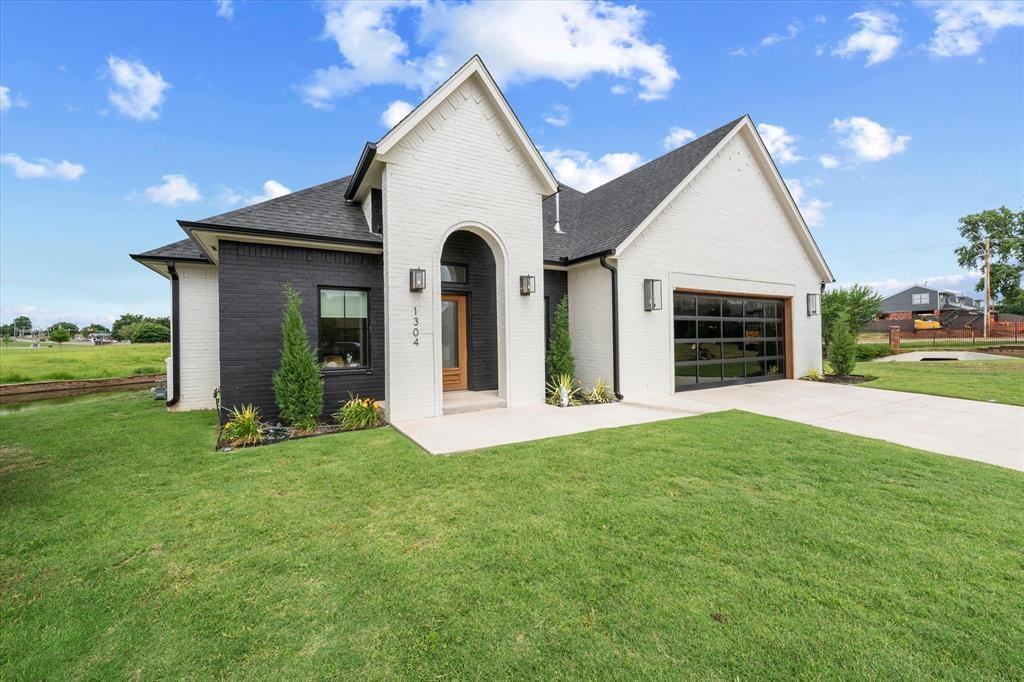 1304 Katelyn Court #1 - Photo 3 of 50