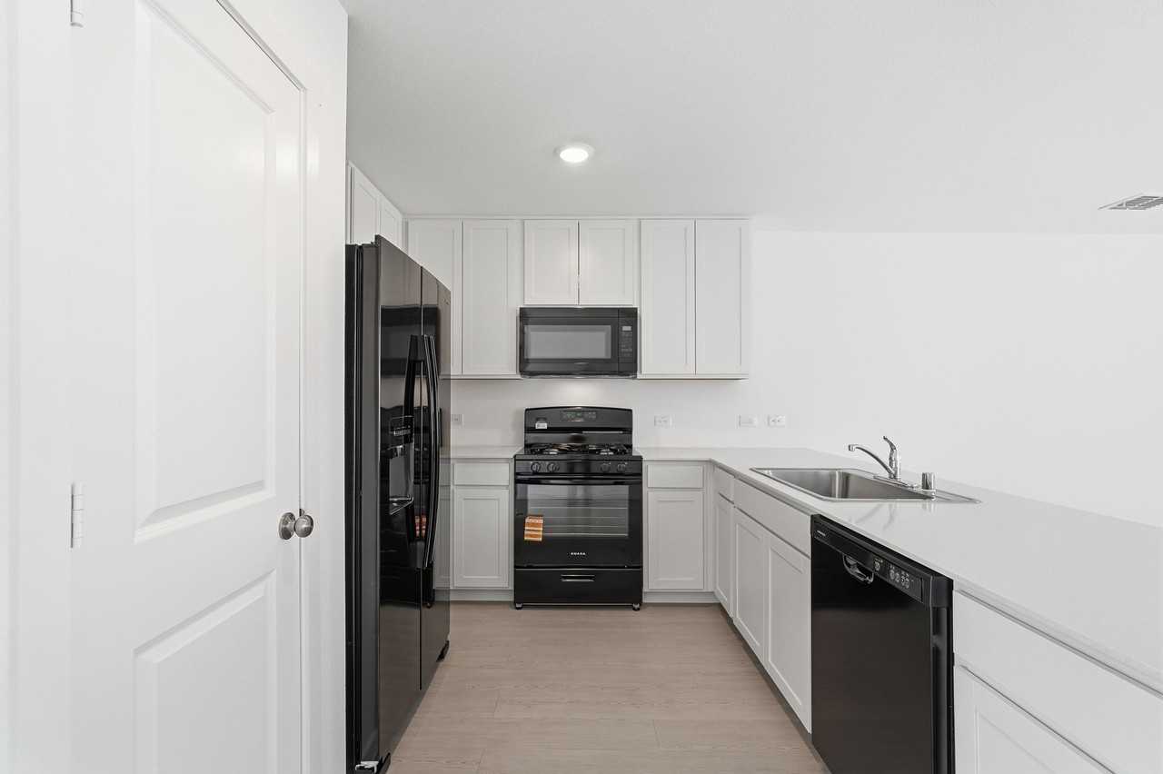 3914 Selawik St #1 - Photo 5 of 21