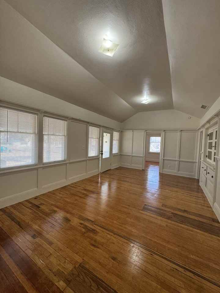 1403 East Fillmore Street #1 - Photo 3 of 24