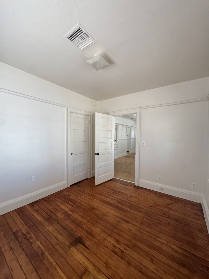 1403 East Fillmore Street #1 - Photo 6 of 24