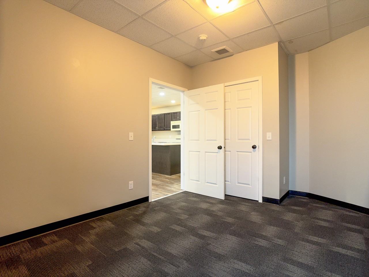 101 N Mill St #B - Photo 6 of 9