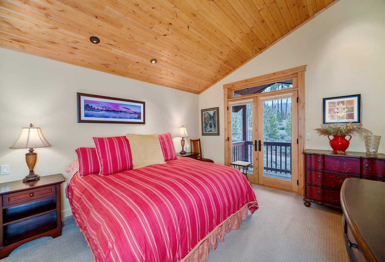 985 Forest Mountain Drive #1 - Photo 5 of 13