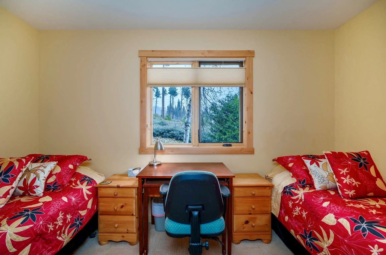 985 Forest Mountain Drive #1 - Photo 6 of 13