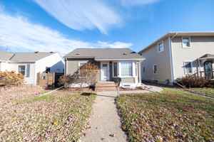 featured image of 3531 2 1/2 St Ne #1