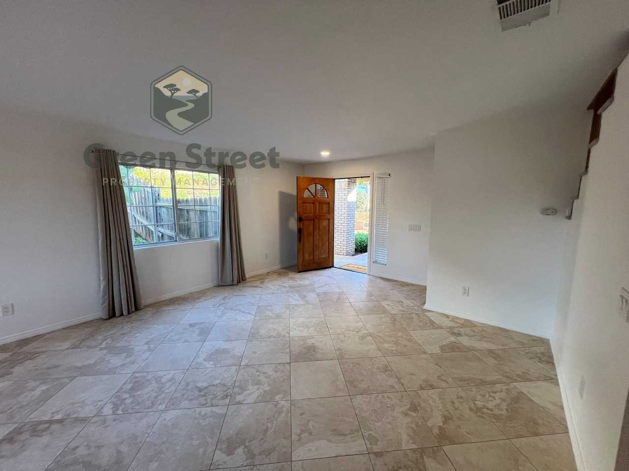 280 Fire Mountain Pl #1 - Photo 5 of 33