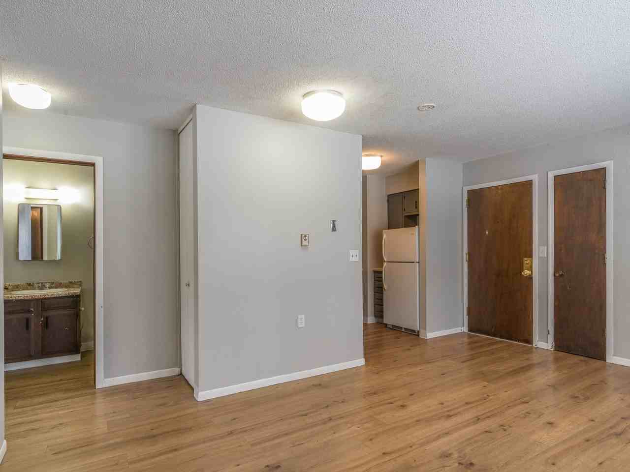 302 Franke St Apt A2 #A2 - Photo 2 of 7