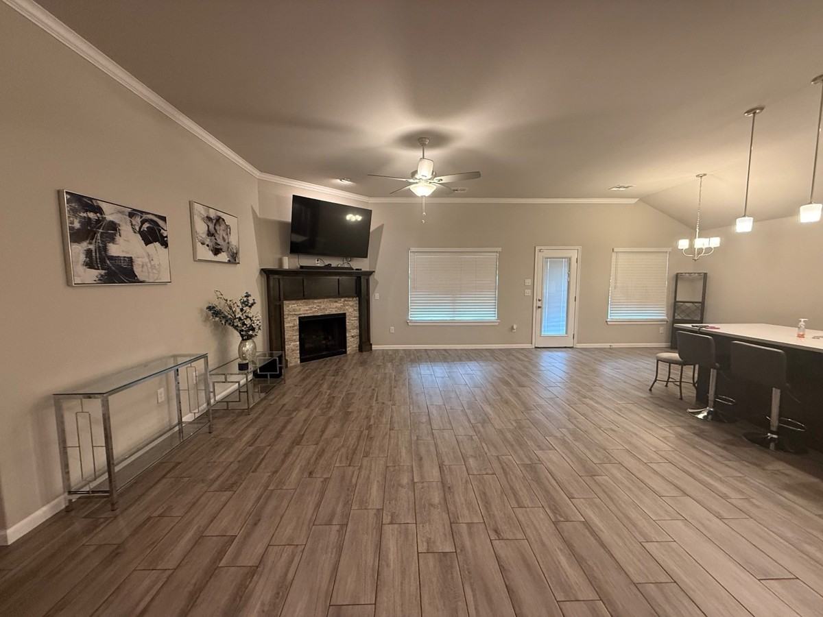 7712 Windstone Dr #1 - Photo 5 of 44