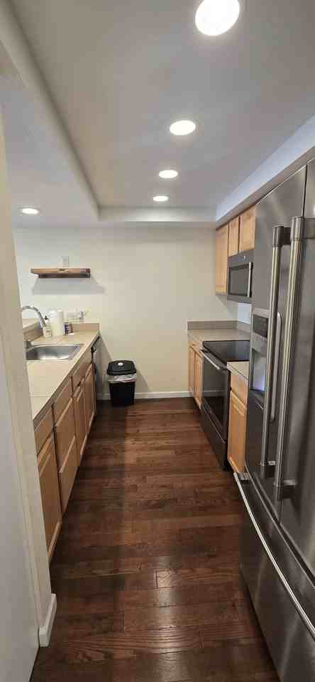 7 Lake Bellevue Drive #1 - Photo 3 of 28