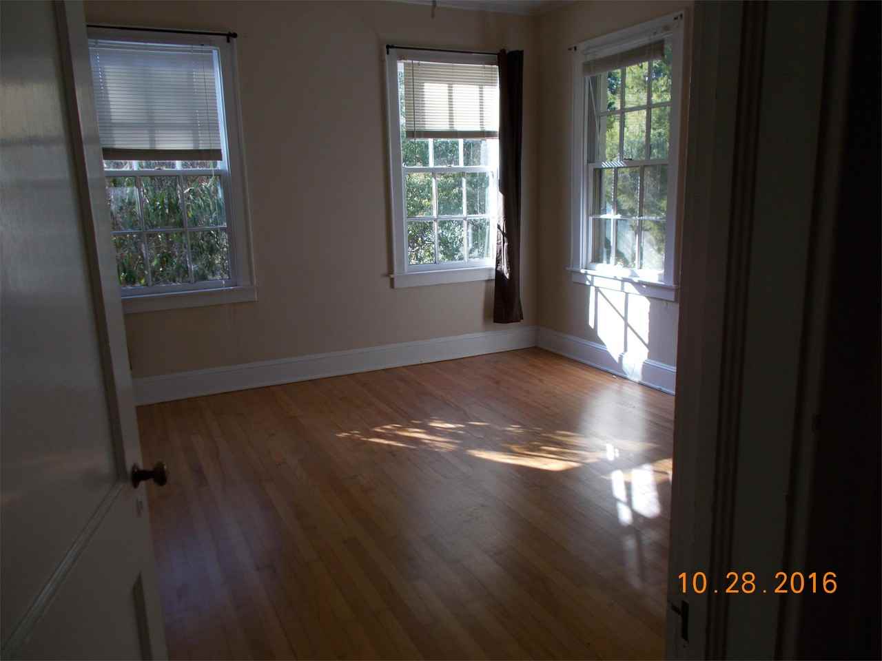 1948 Ridge Ave #1948 - Photo 6 of 8