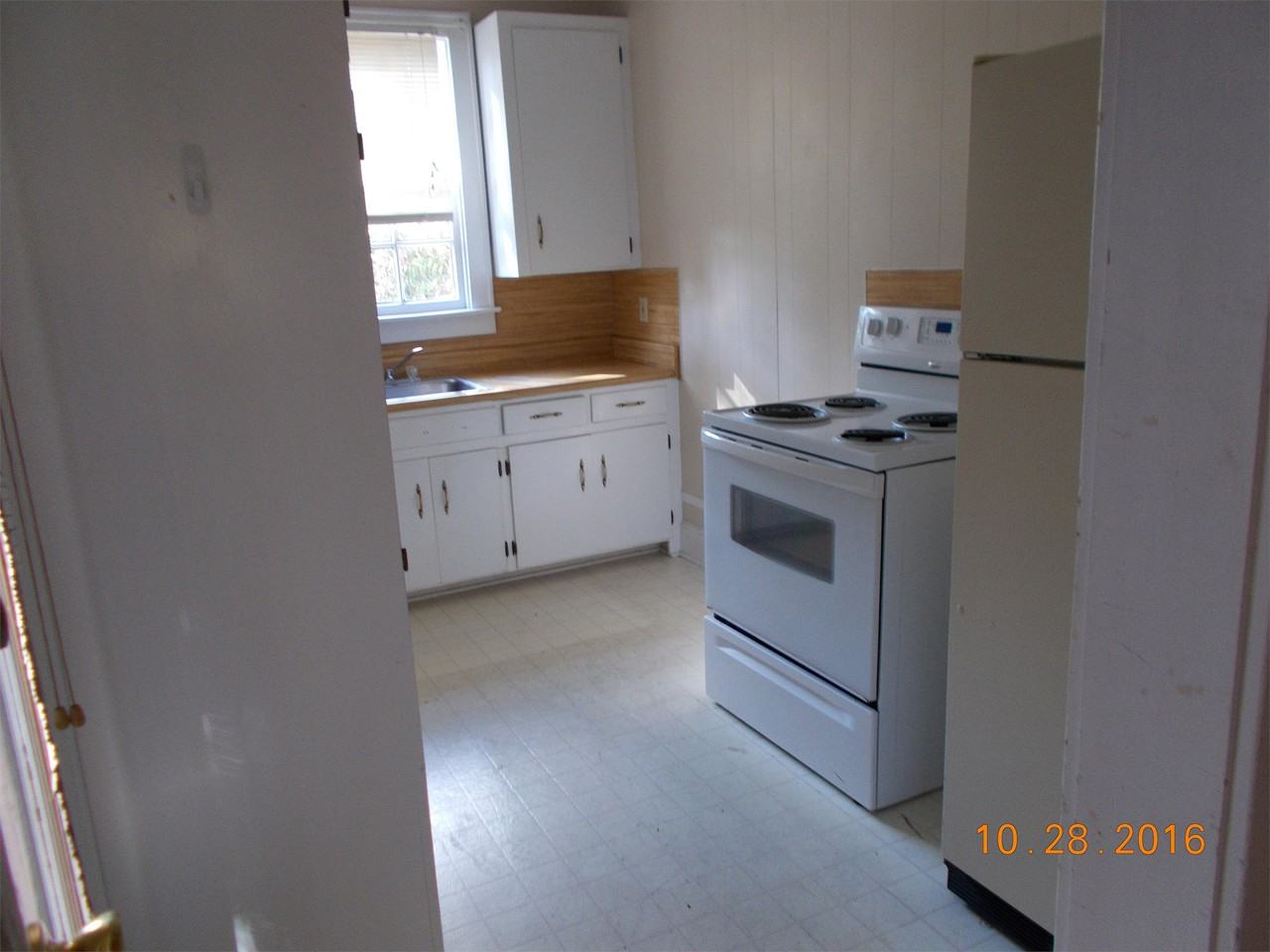 1948 Ridge Ave #1948 - Photo 7 of 8