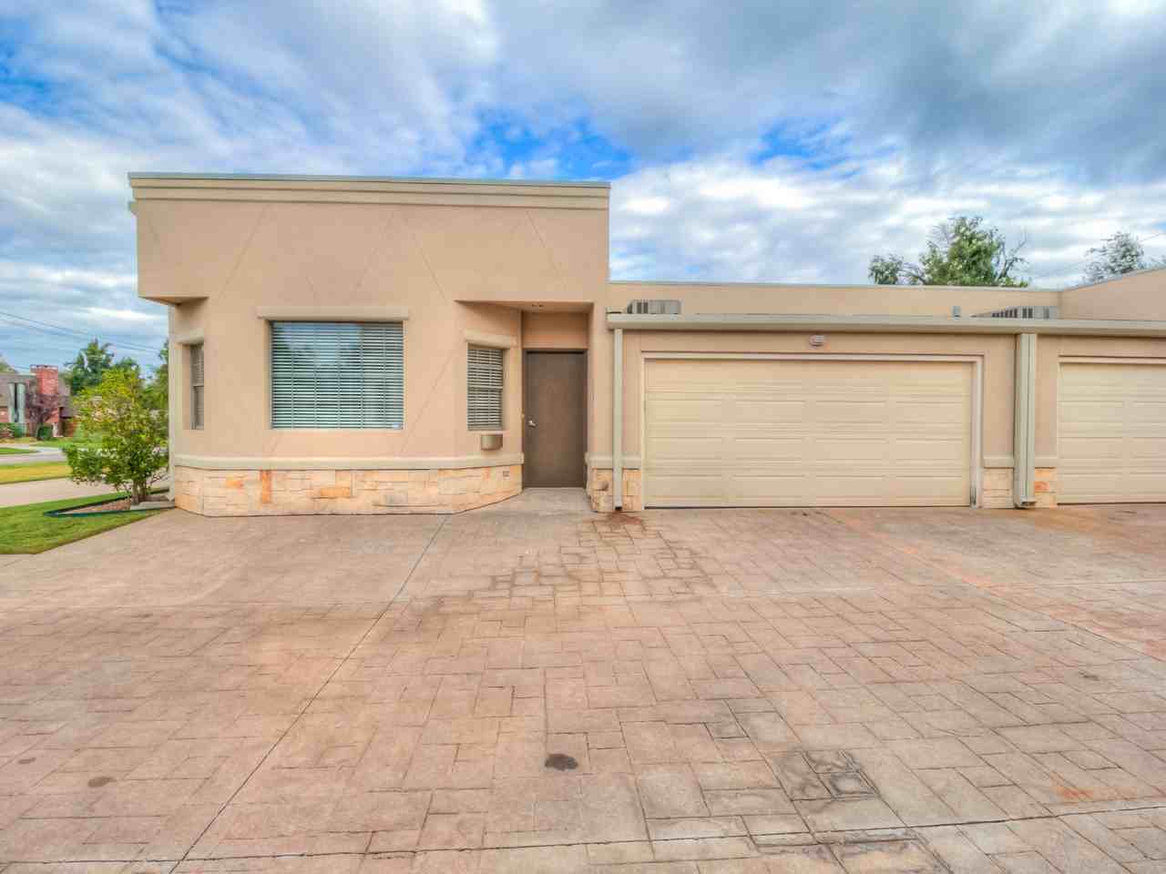 2614 Northwest 50th Street #2614 - Photo 3 of 31