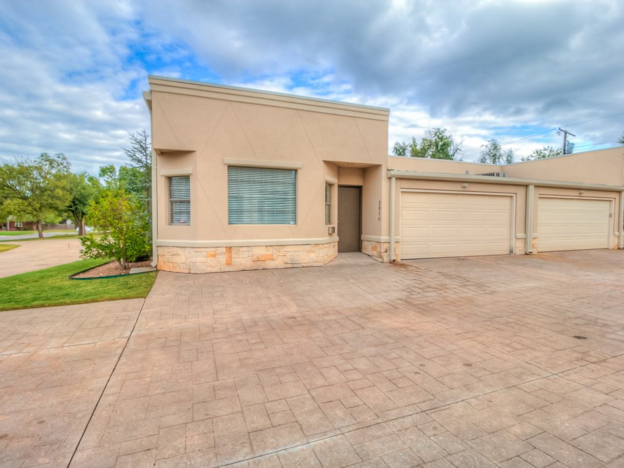 2614 Northwest 50th Street #2614 - Photo 6 of 31