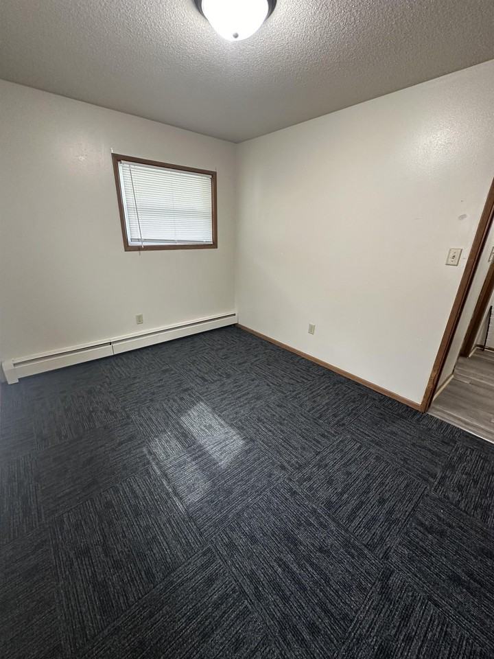 1313 1st Ave #4 - Photo 5 of 10