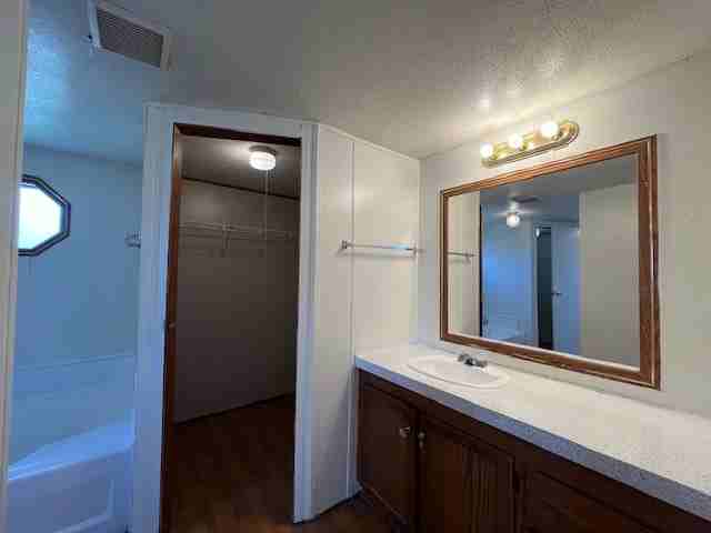 48 Willowbrook Ct #1 - Photo 6 of 16