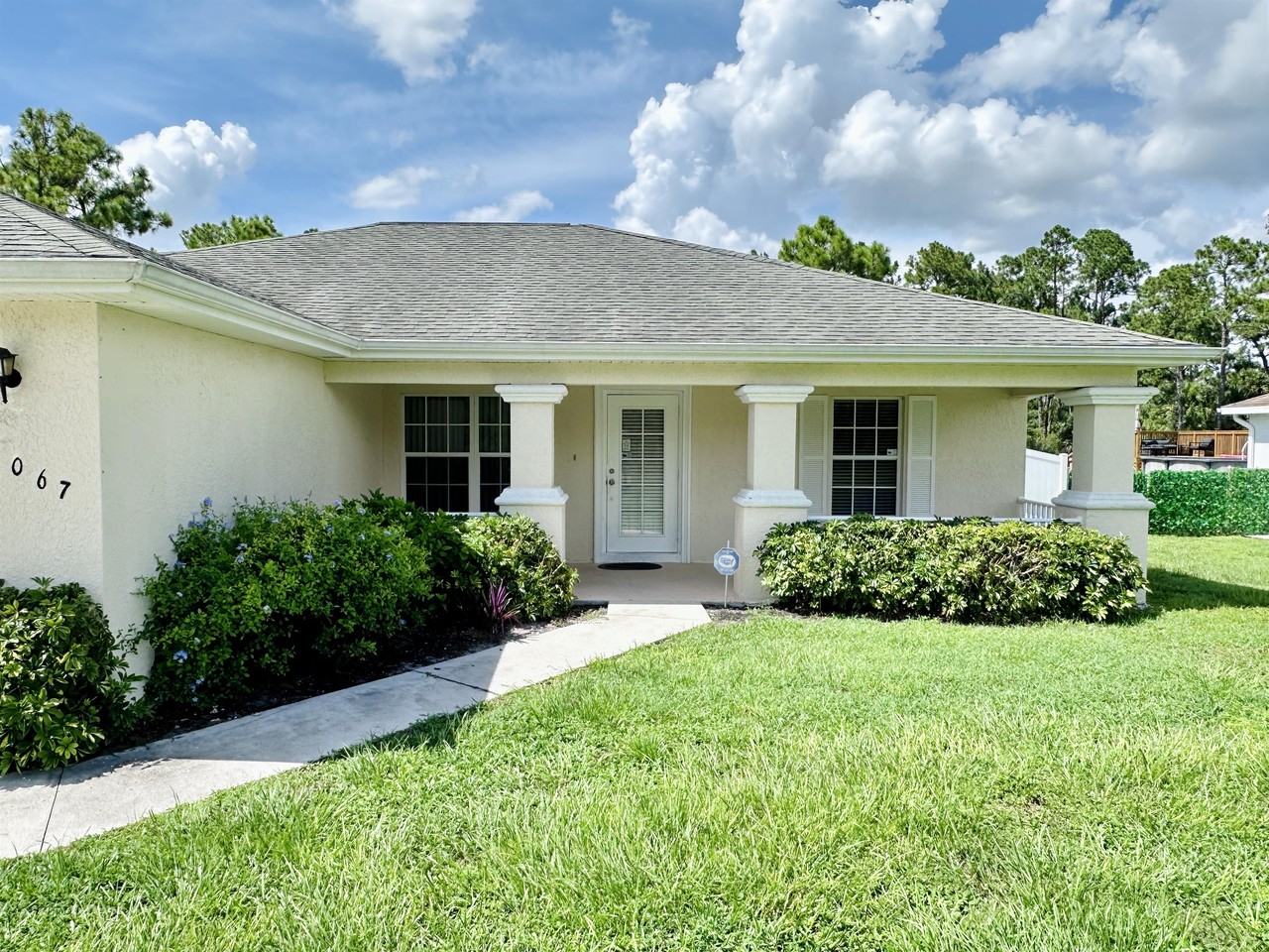 1067 Butler St E #1 - Photo 2 of 25