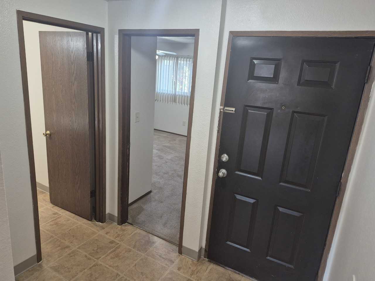 1241 1241 NE Hogan PlaceOnsite Office: 1229 #1241 - Photo 4 of 16