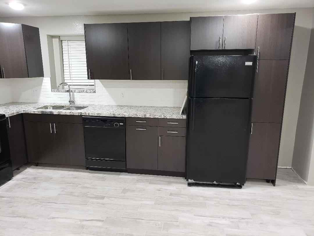 18927 Lawrence Road - Photo 4 of 21