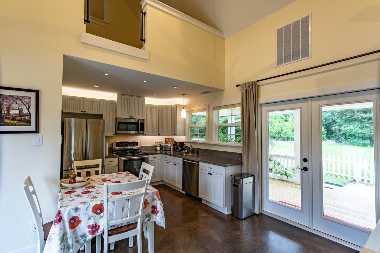 404 N Meyersville Rd #1 - Photo 5 of 11