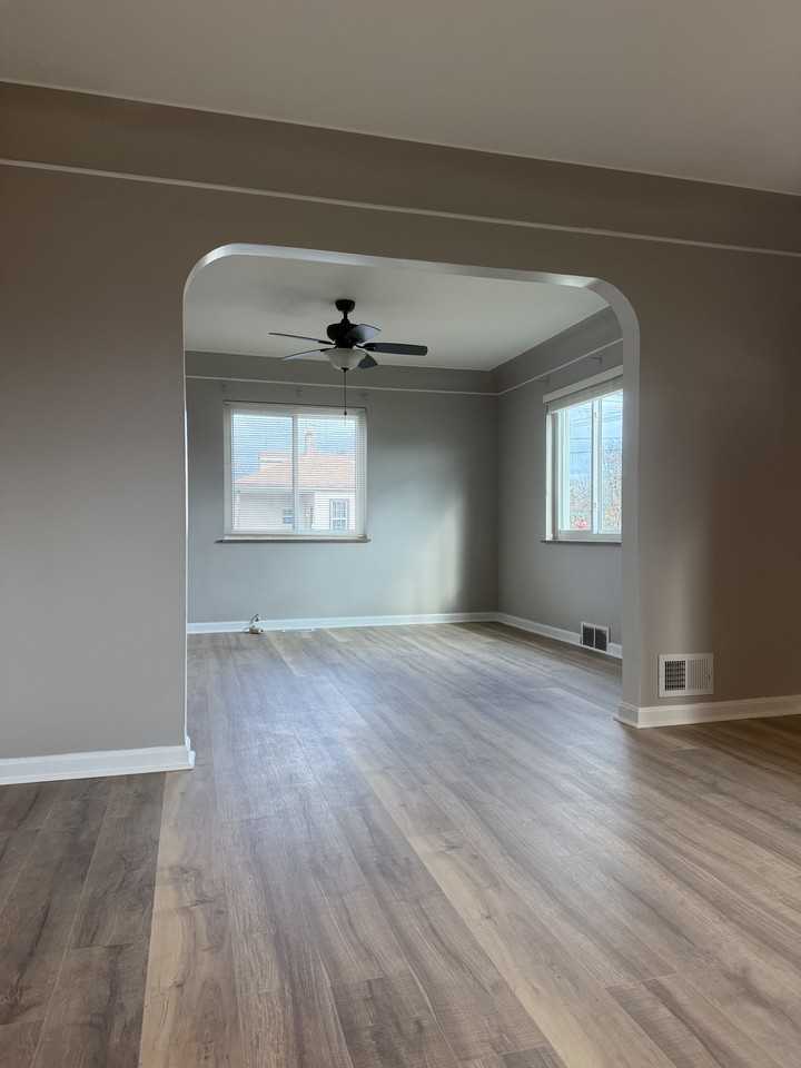 9515 Railroad Ave #1 - Photo 3 of 15