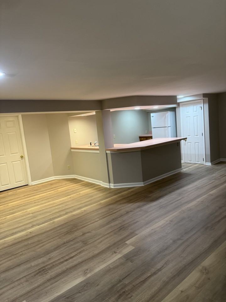 9515 Railroad Ave #1 - Photo 7 of 15