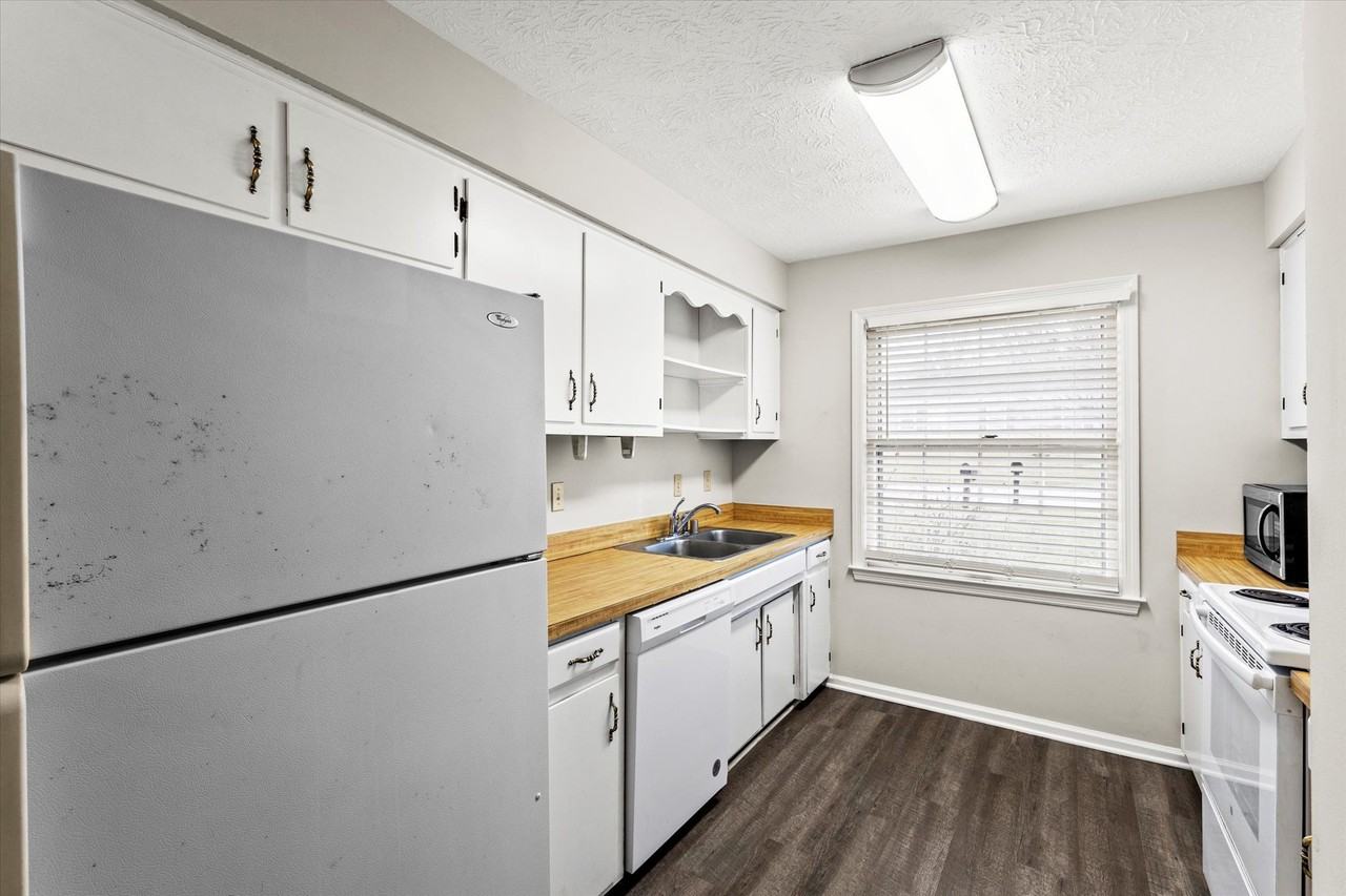 3215 Aqueduct Drive #1 - Photo 5 of 18