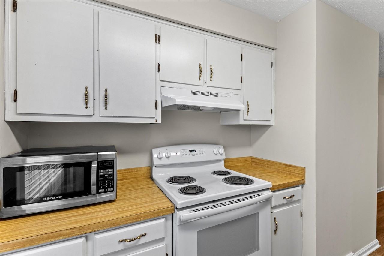 3215 Aqueduct Drive #1 - Photo 7 of 18