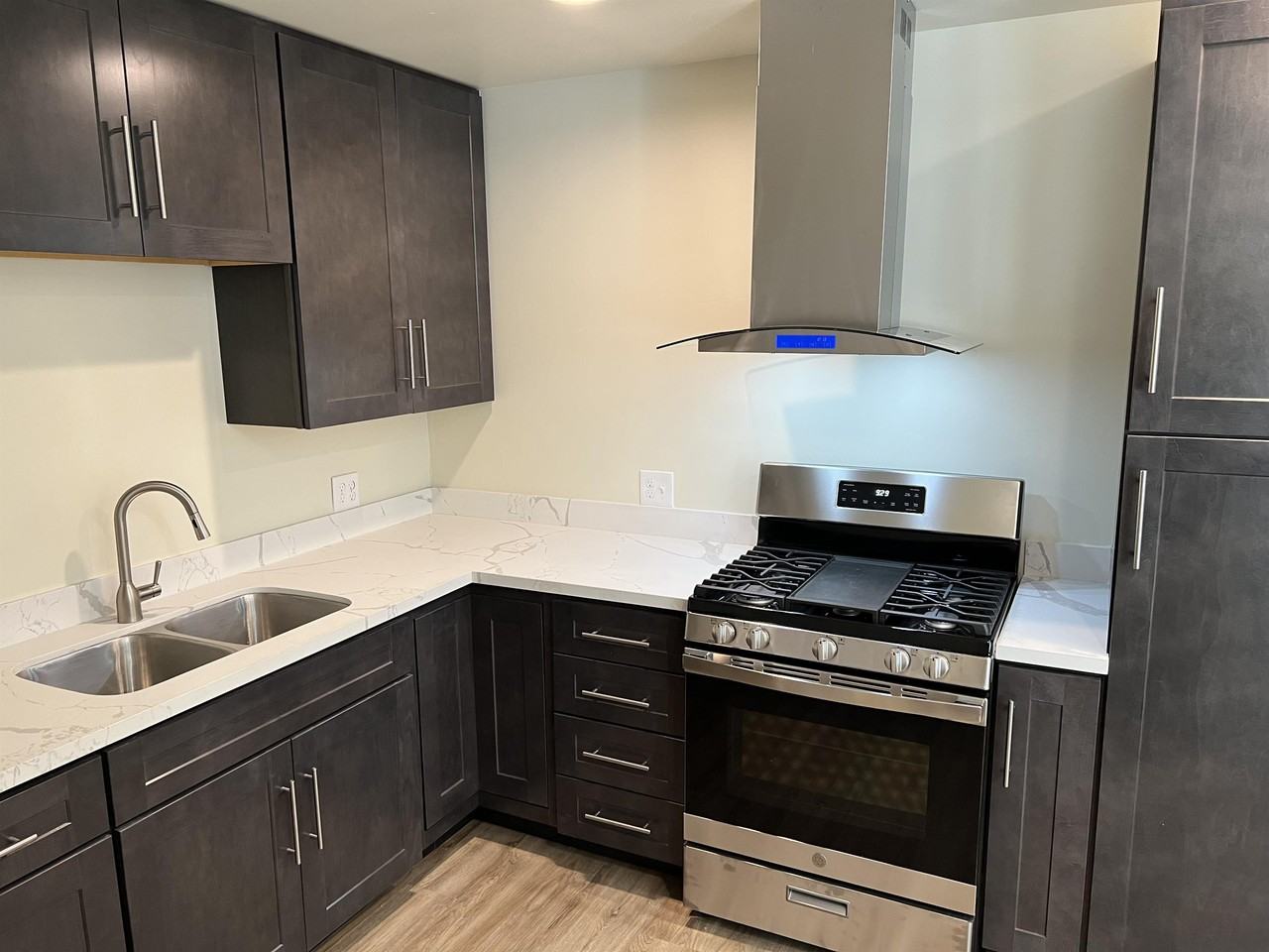 4253 39th Street #2 - Photo 4 of 8