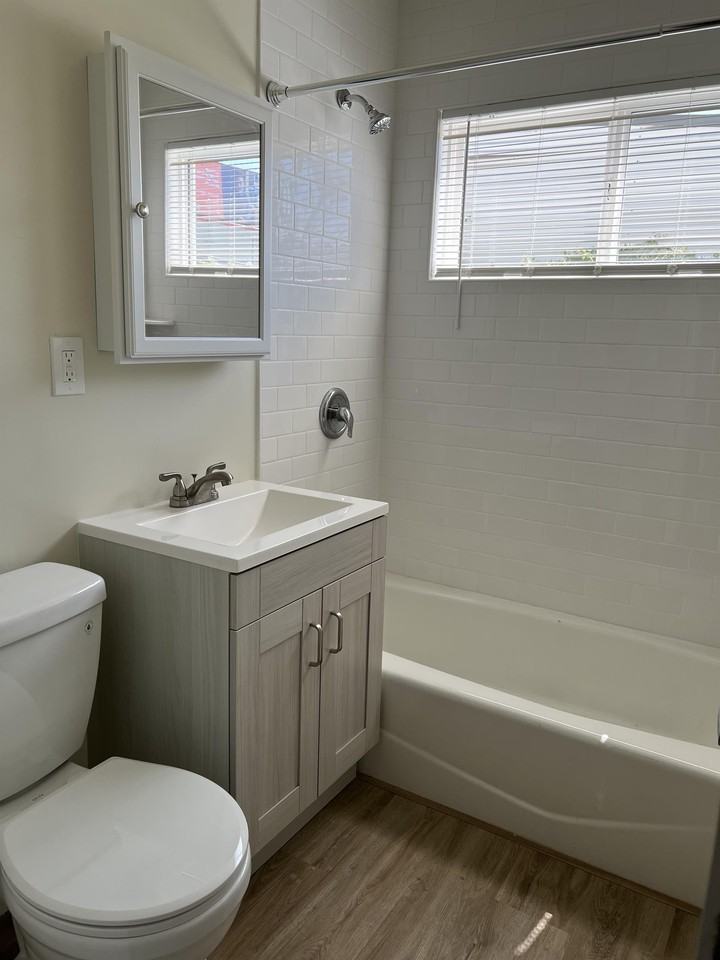 4253 39th Street #2 - Photo 6 of 8