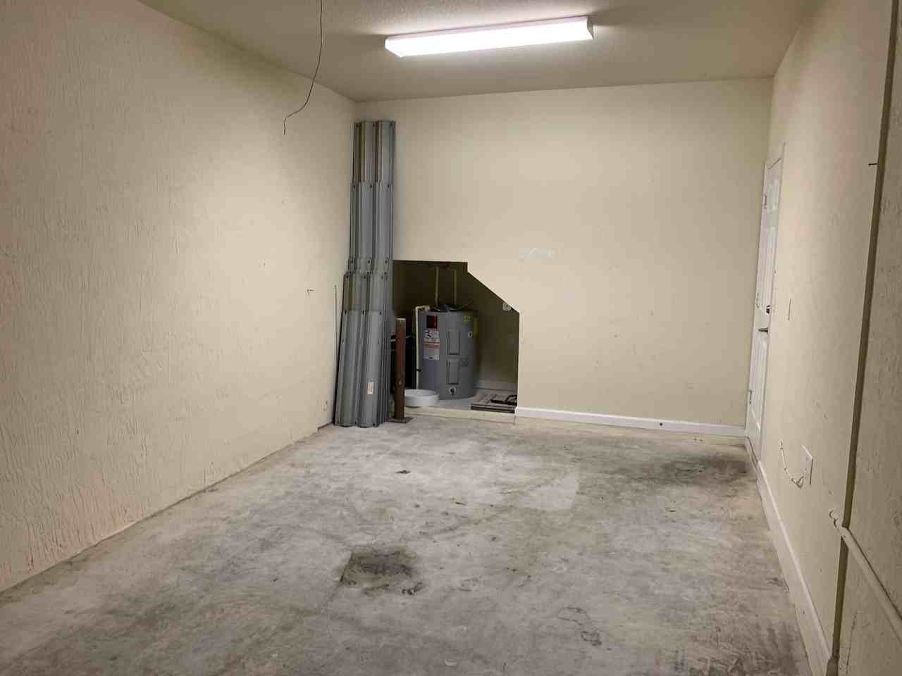 3236 Nw 31st Ter #1 - Photo 5 of 43