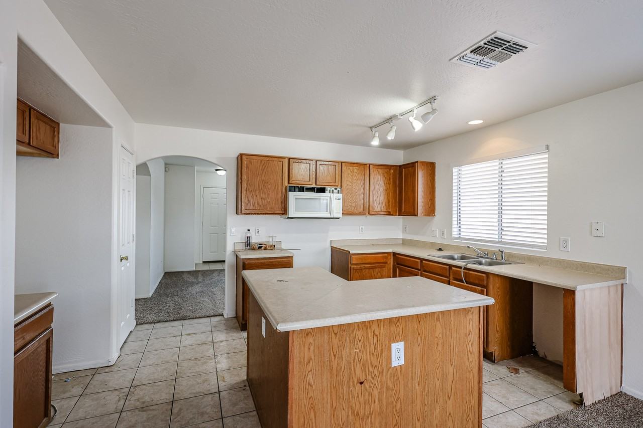 11498 W Shaw Butte Dr #1 - Photo 3 of 24