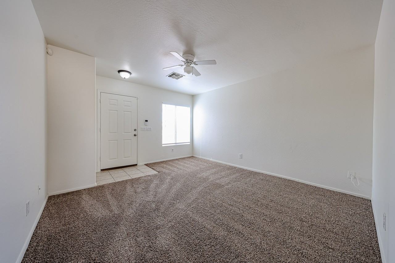 11498 W Shaw Butte Dr #1 - Photo 7 of 24