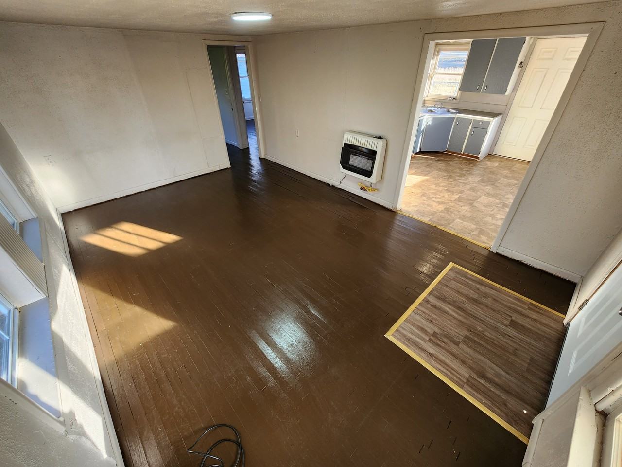 102 West 7th Street #1 - Photo 2 of 10