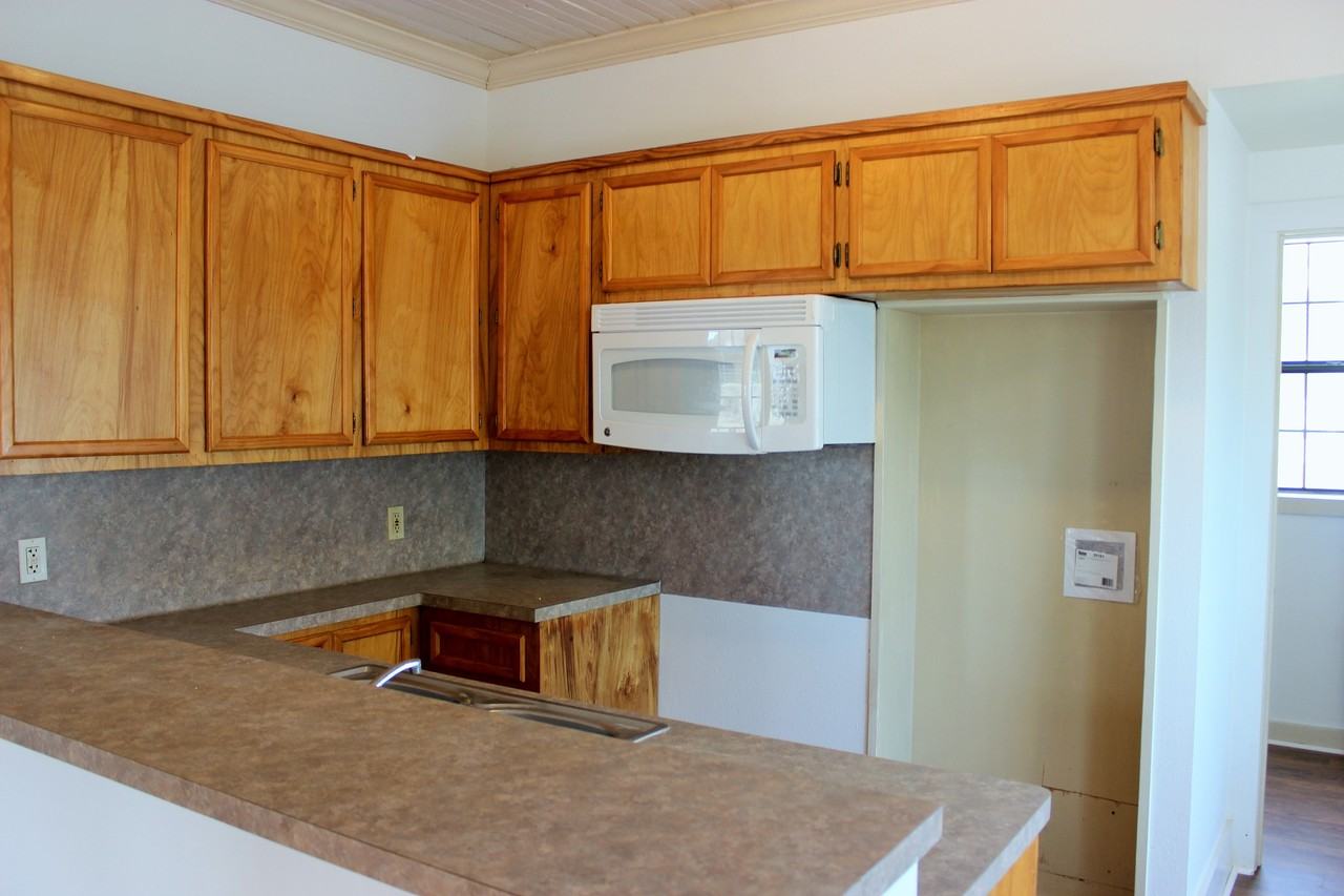 1003 East Alamo Street #1 - Photo 2 of 11