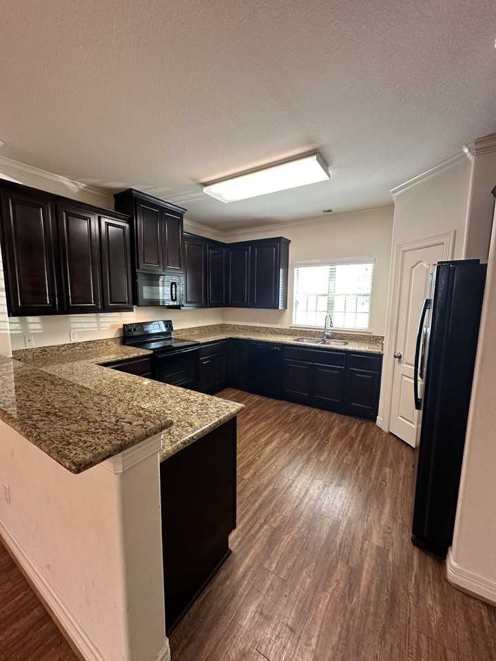 212 South Tesch Street #1 - Photo 2 of 20