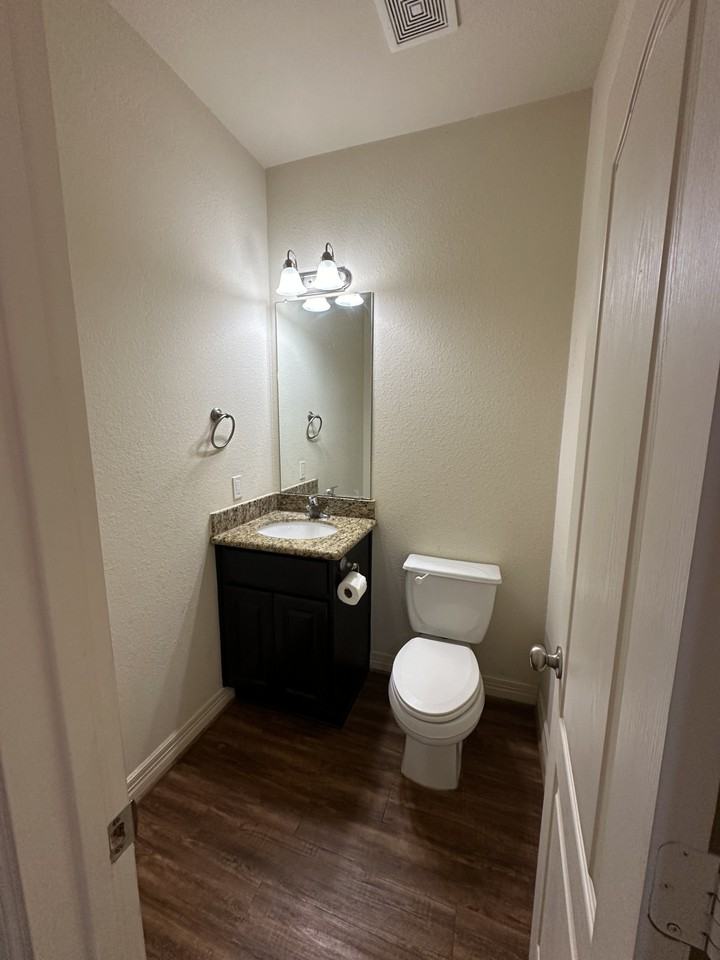 212 South Tesch Street #1 - Photo 7 of 20