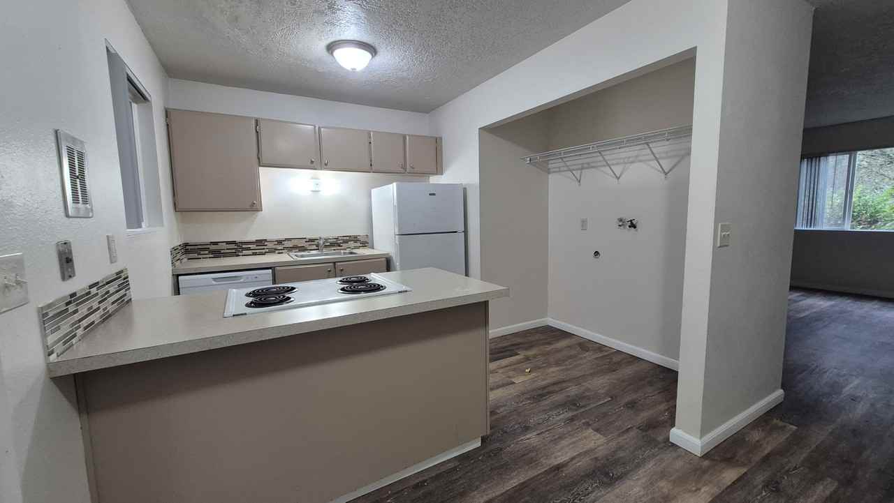 3356 Sw Beaverton Hillsdale Hwy #3356 - Photo 2 of 12