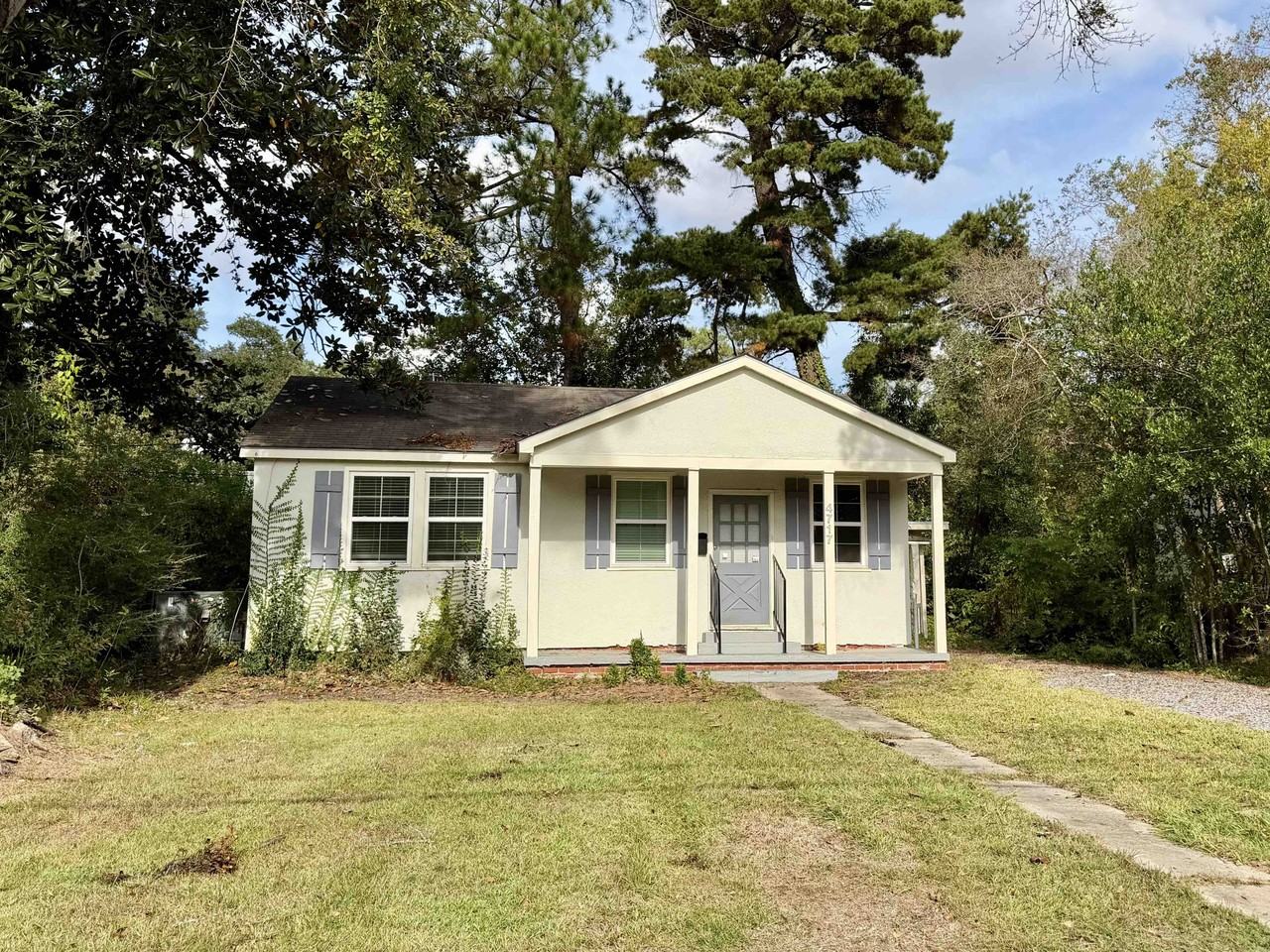 4717 Orchid Street #1