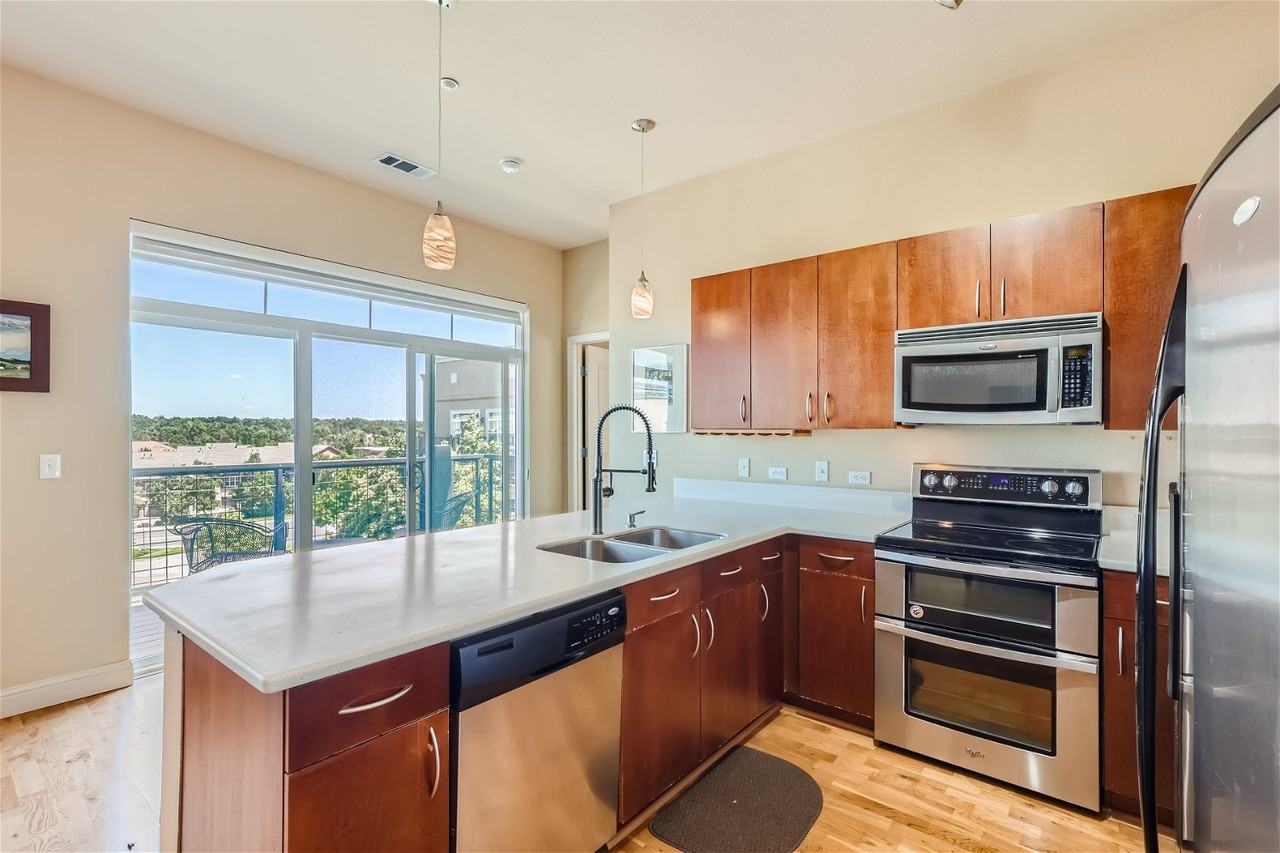 5401 5401 South Park Terrace Avenue - 301 B #301B - Photo 3 of 21