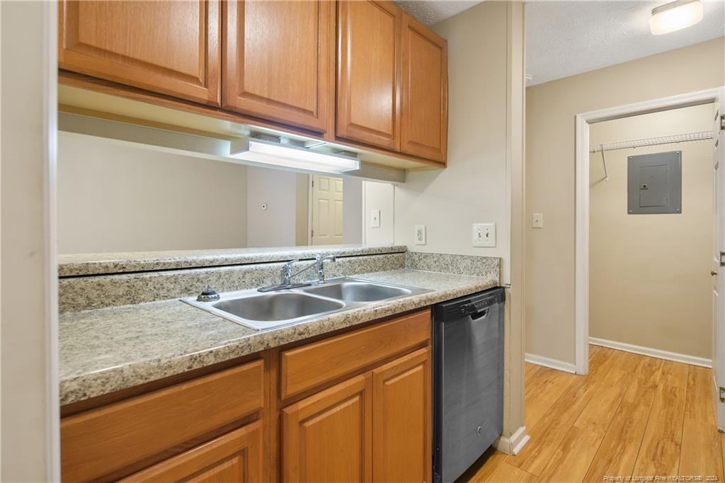 283 Waterdown Dr #1 - Photo 4 of 32