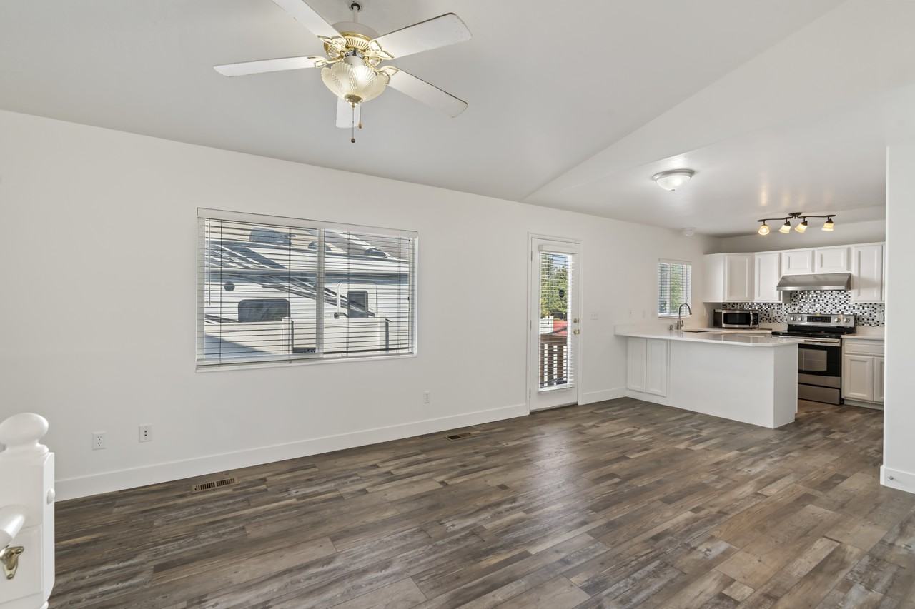 1613 N 2000 W #1 - Photo 7 of 33