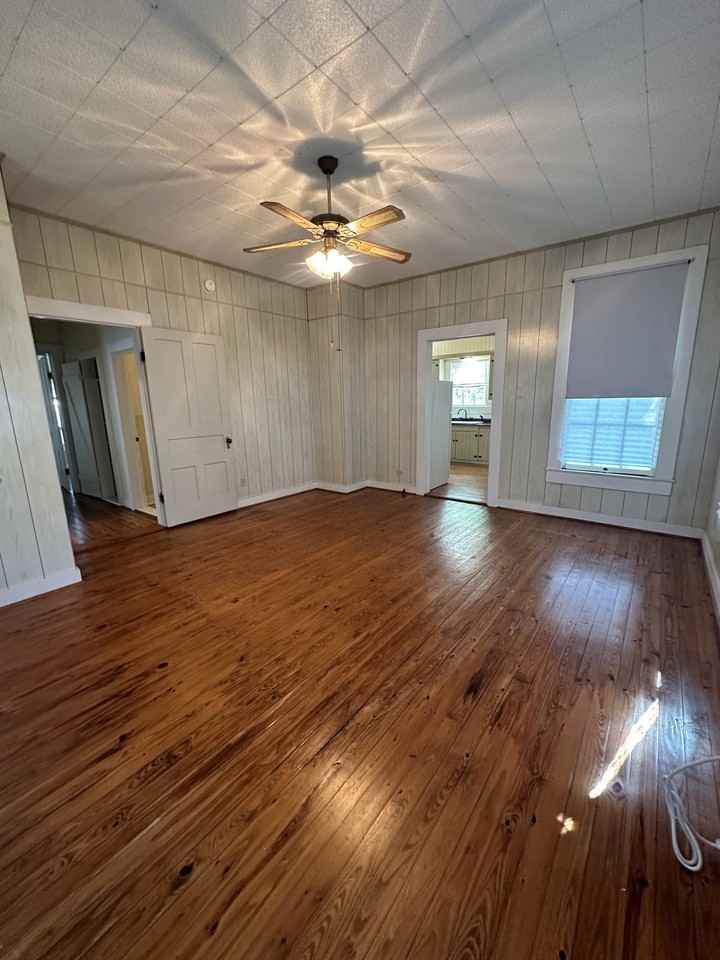 213 North Brazos Street #1 - Photo 7 of 16