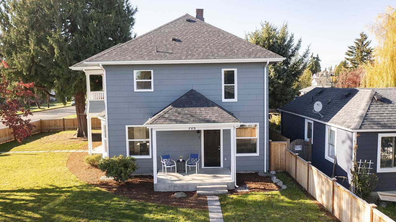 705 4th Avenue Southwest #1