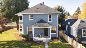 featured image of 705 4th Ave Sw #1