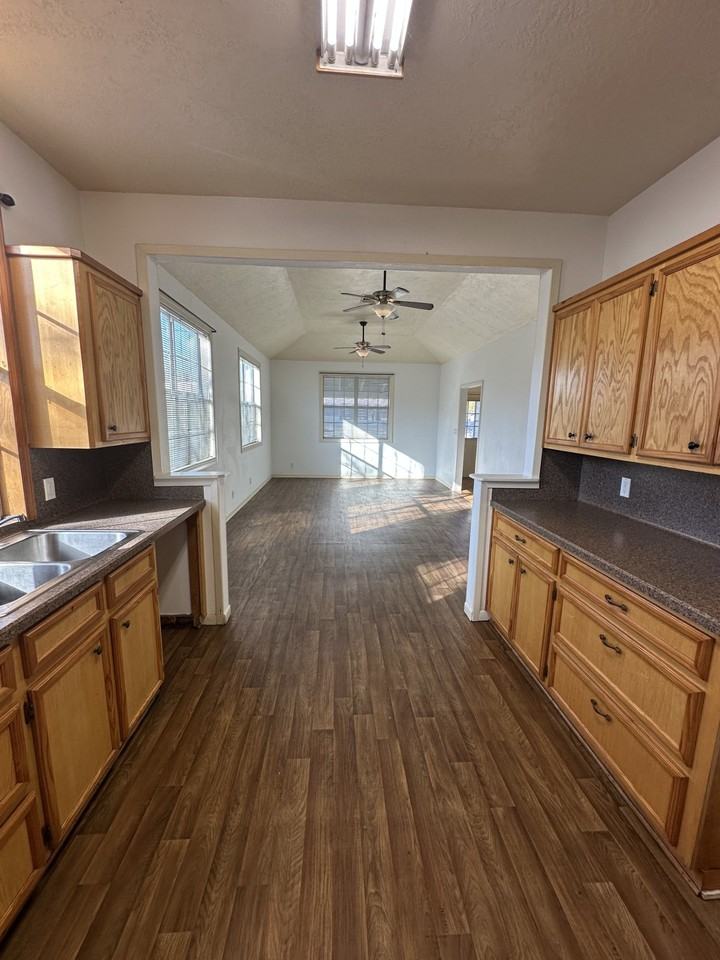 604 East Main Street #1 - Photo 4 of 26