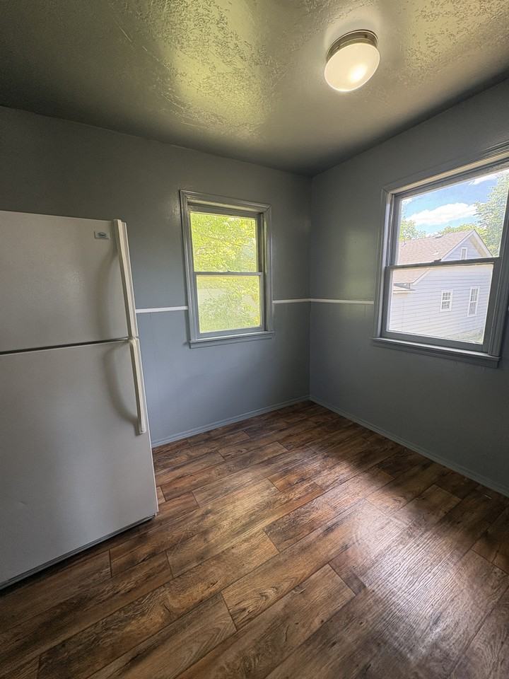 522 S Stonewall St #1 - Photo 5 of 10