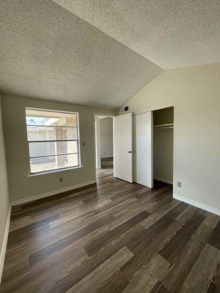 851 Montera Rd #1 - Photo 3 of 18