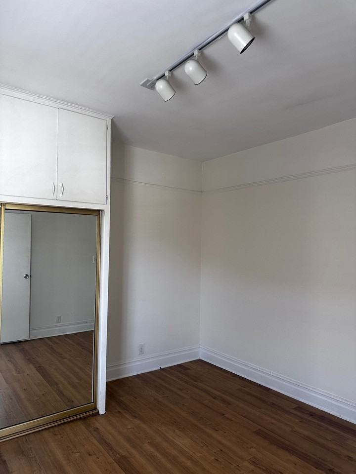 2440 E 3rd St #1 - Photo 5 of 14