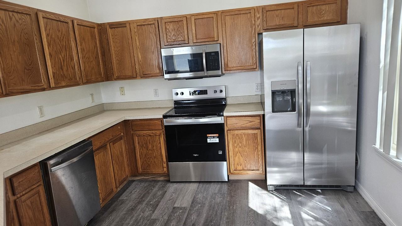 10962 Derringer Dr - Photo 3 of 8