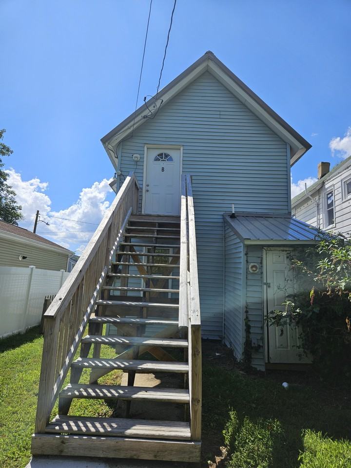 29 29 North New StreetApt B #1 - Photo 2 of 9