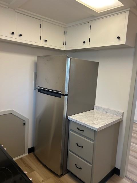 1029 1/2 Yale Ave #1-2 - Photo 3 of 14